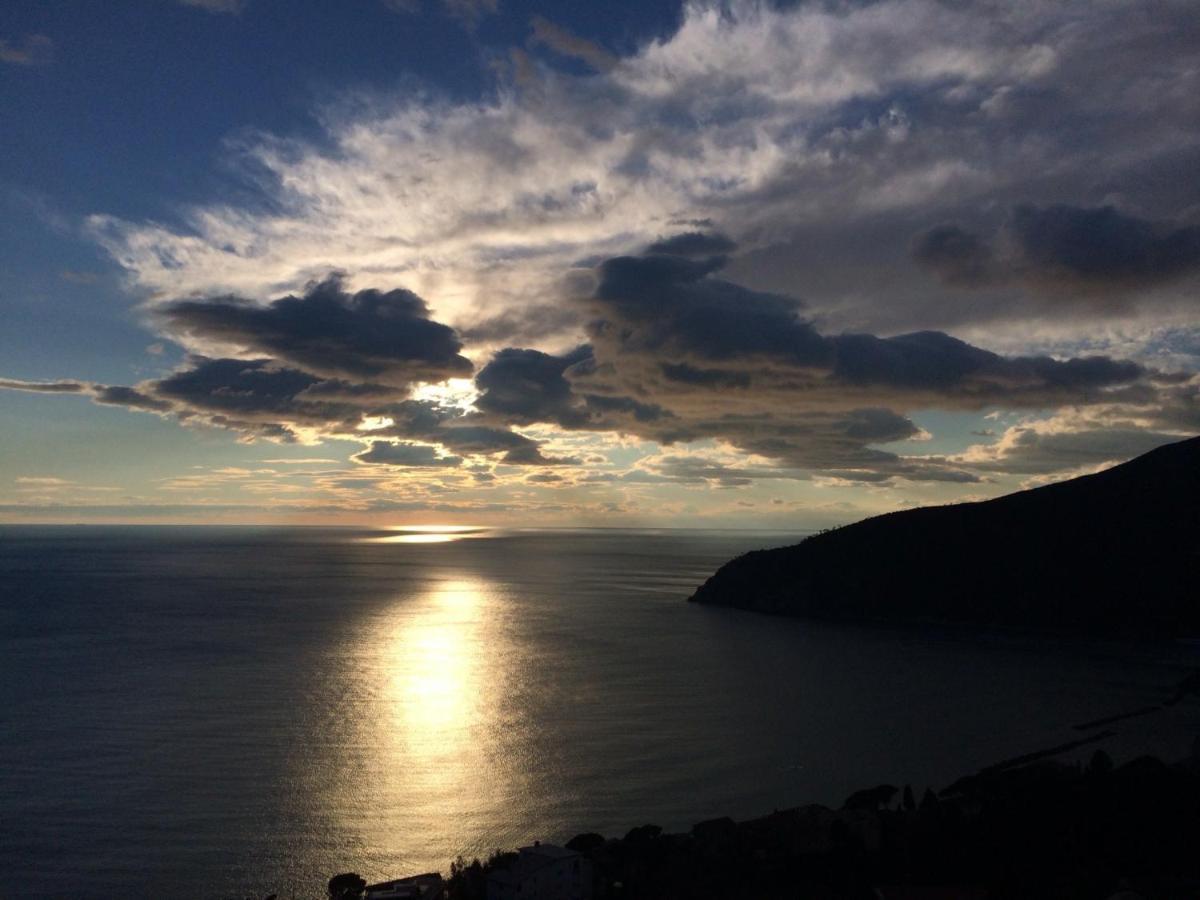 Appartamento Moneglia Rebecca Holidays Exteriör bild